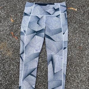 Under Armor M Grey Stripe Tights Leggings Marble White